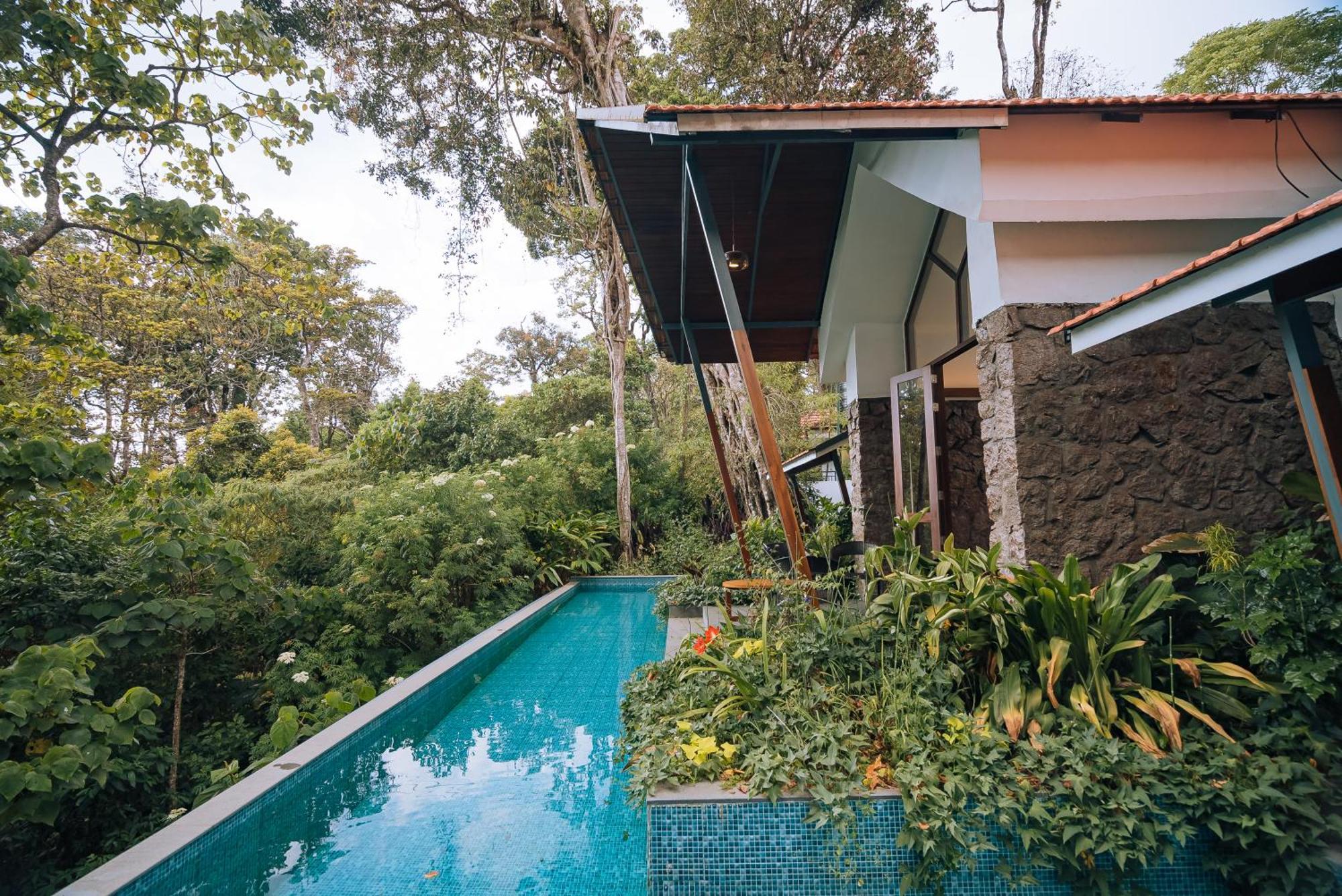 Elixir Woods Luxury Resort And Spa, Munnar Exterior photo
